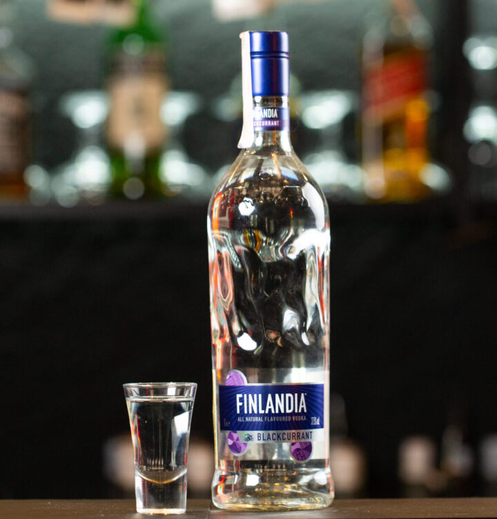 Водка «Finlandia Blackcurrant»