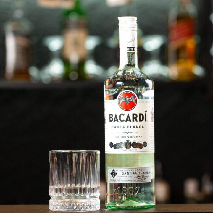 Ром «Bacardi Carta Blanca»