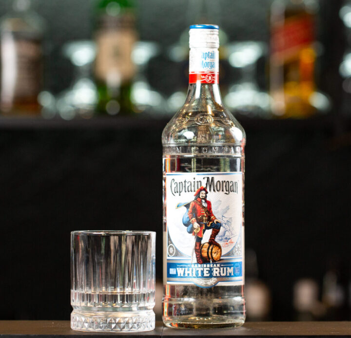 Ром «Captain Morgan White»