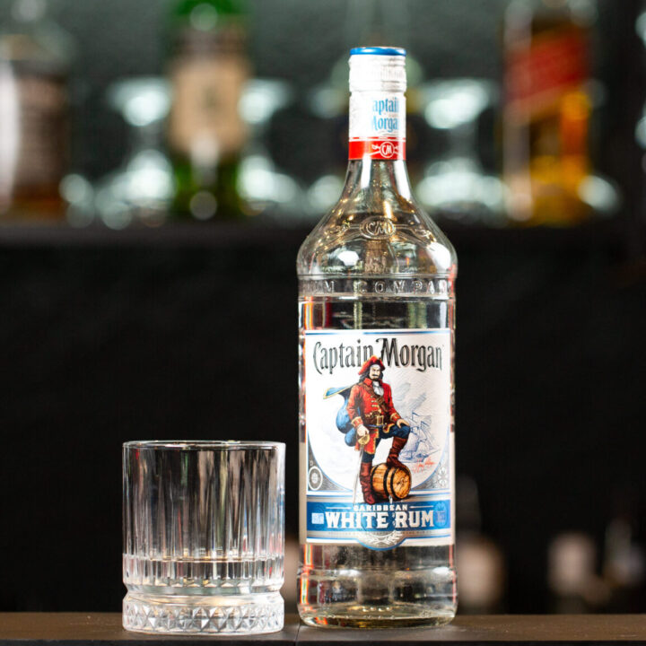 Ром «Captain Morgan White»