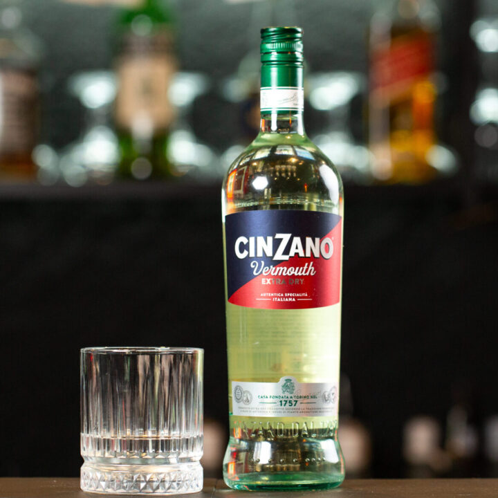 Вермут «Chinzano Extra Dry»