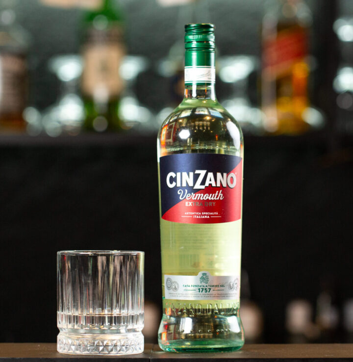 Вермут «Chinzano Extra Dry»