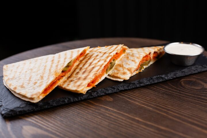 Кесадилья с пеперони