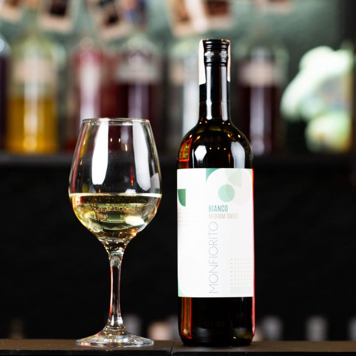 Вино «Manfiorito»