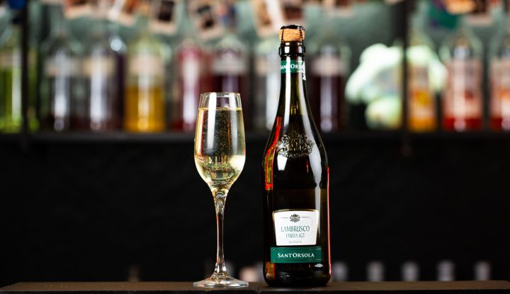 Игристое вино «Lambrusco»