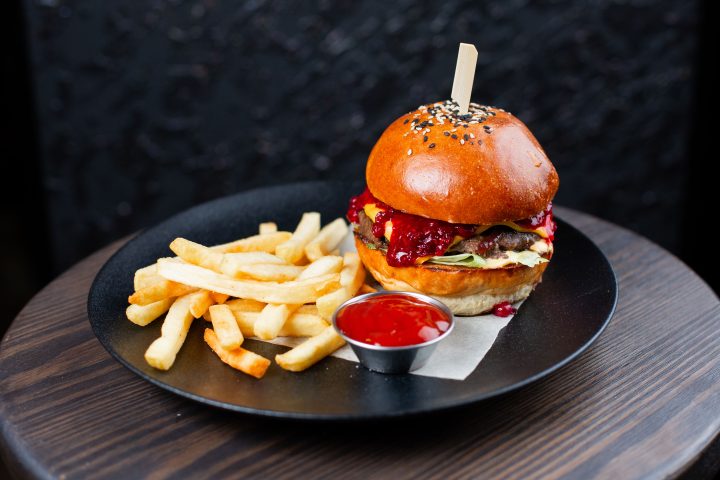 С лесными ягодами