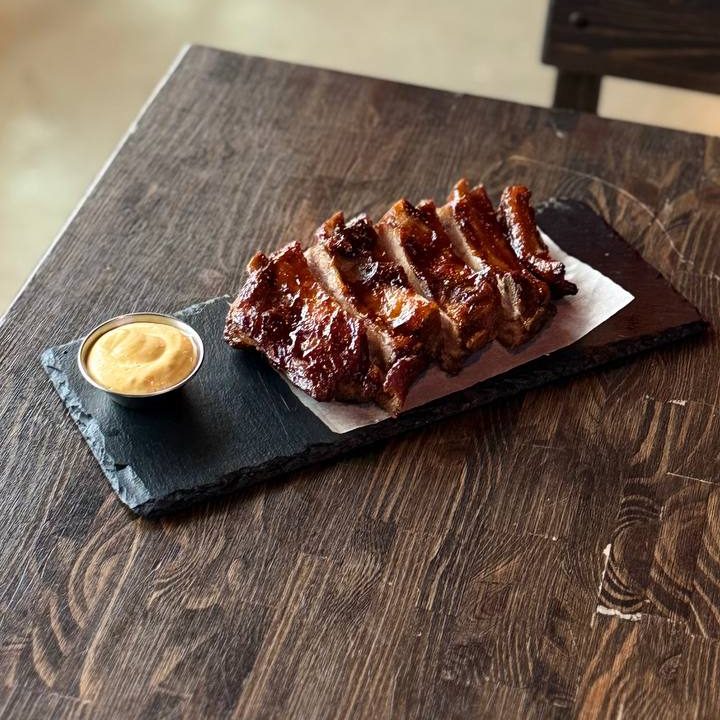 Рёбра BBQ с горчичным соусом